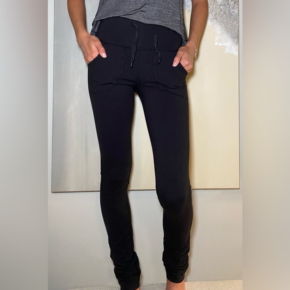 Lululemon Women's Blue Activewear Pants